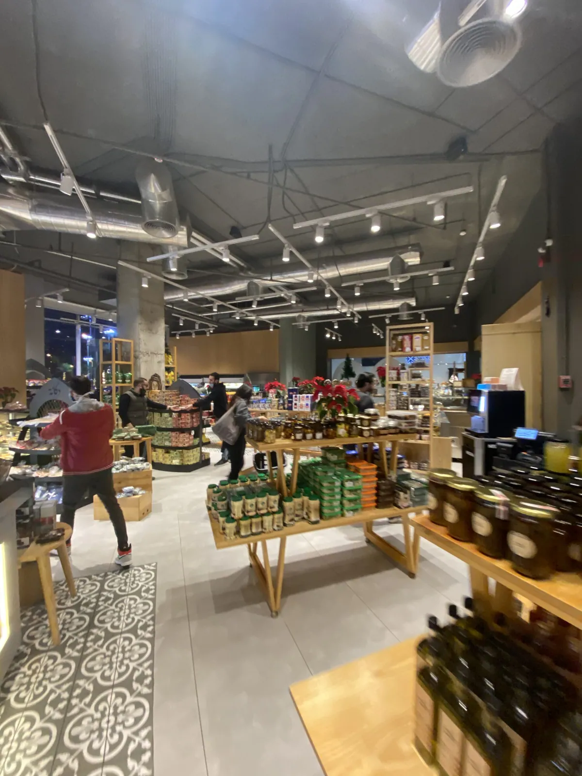 Dokaneh — produce display